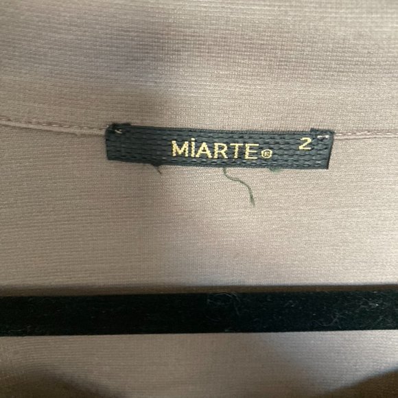 Collared Dress With Built in Belt - Picture 4 of 4